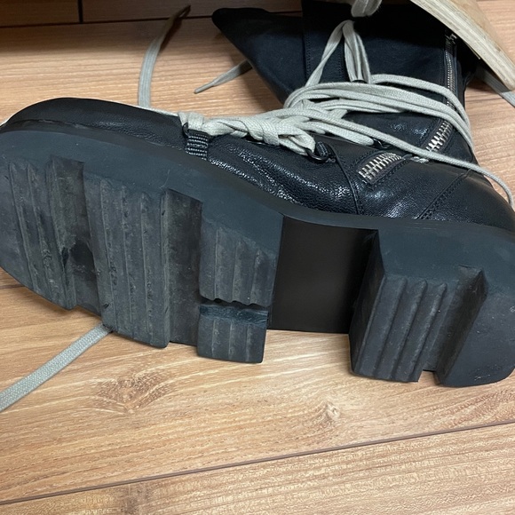 Rick Owens Black Lace Up Army Megatooth Boots - Picture 4 of 10